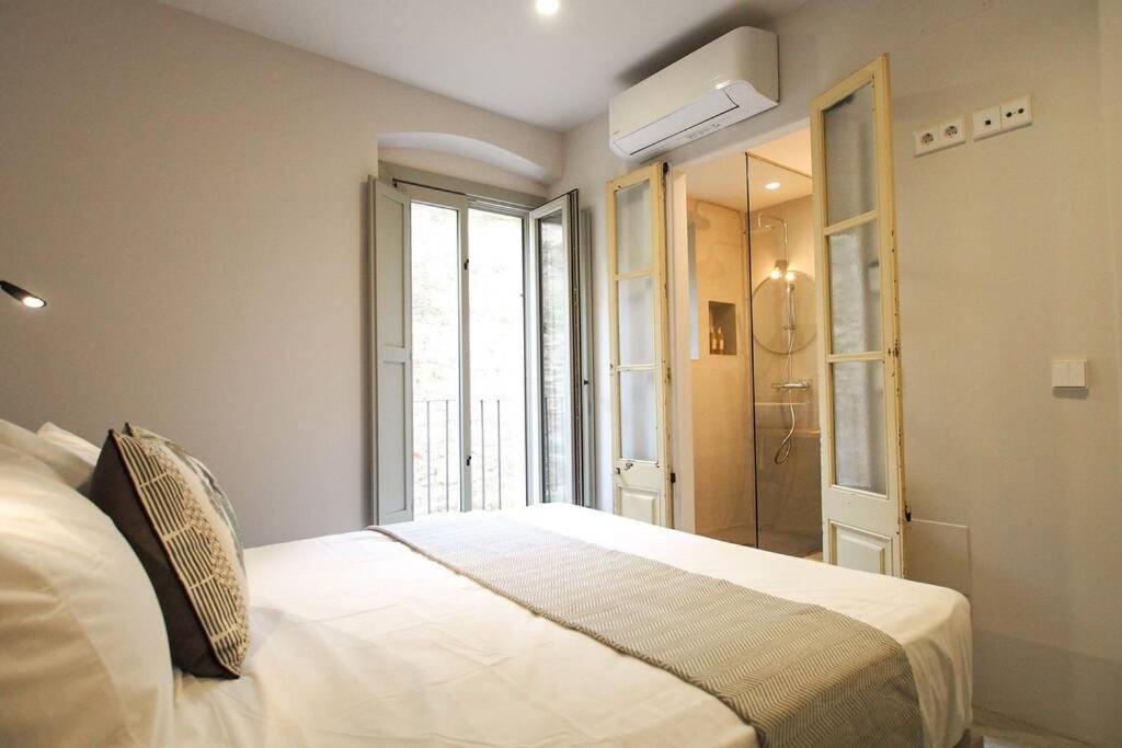 Velo Vern 1 Beautiful New Apartment 2 Bed Ensuite Girona Zewnętrze zdjęcie