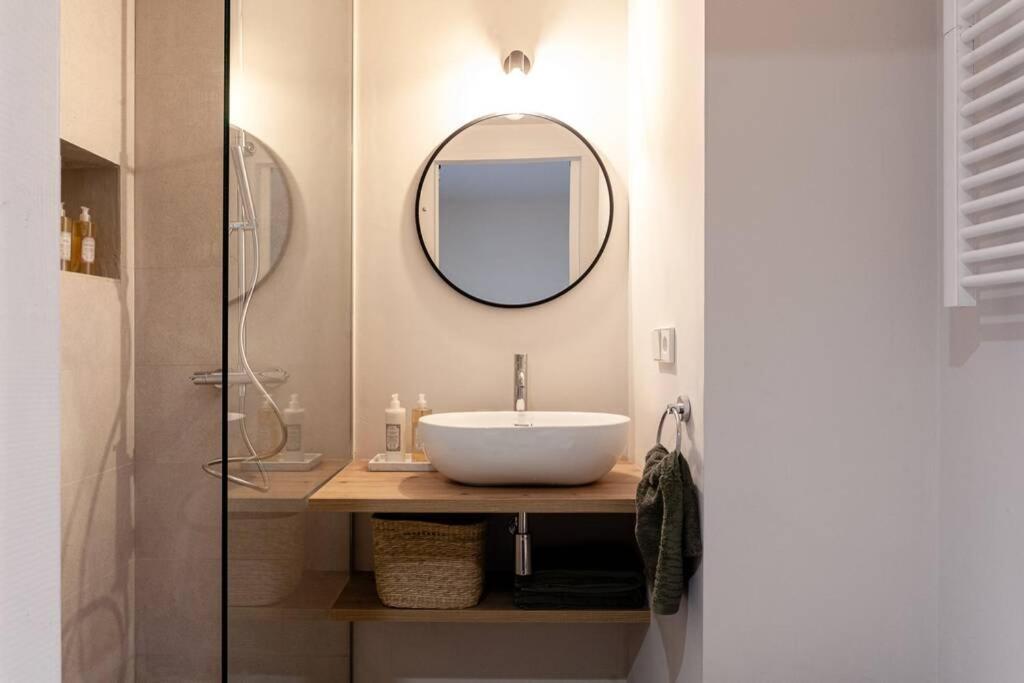 Velo Vern 1 Beautiful New Apartment 2 Bed Ensuite Girona Zewnętrze zdjęcie