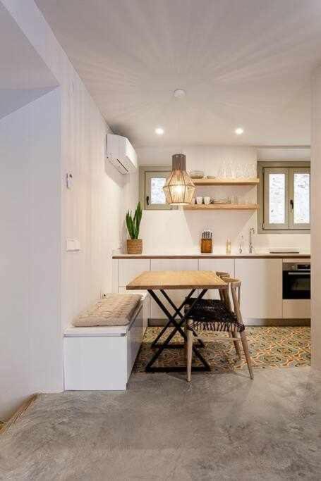 Velo Vern 1 Beautiful New Apartment 2 Bed Ensuite Girona Zewnętrze zdjęcie